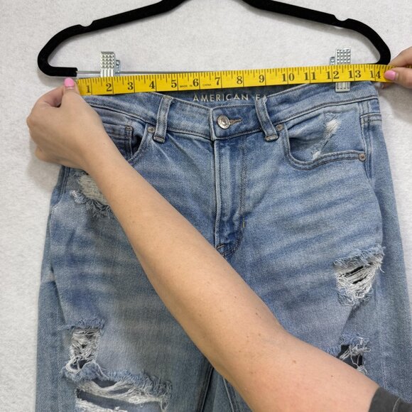 American Eagle Jeans Womens 4 Blue Distressed Mom Jean High Rise Ripped Denim - Picture 4 of 14